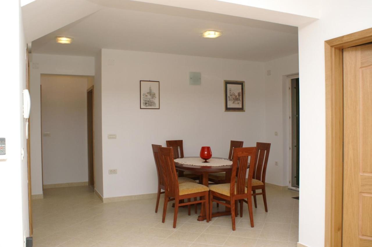 Apartments By The Sea Supetar, Brac - 4274 Exterior photo